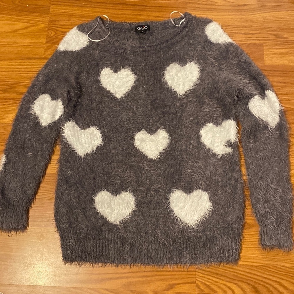 GiGiO Sweater size Small (CK)